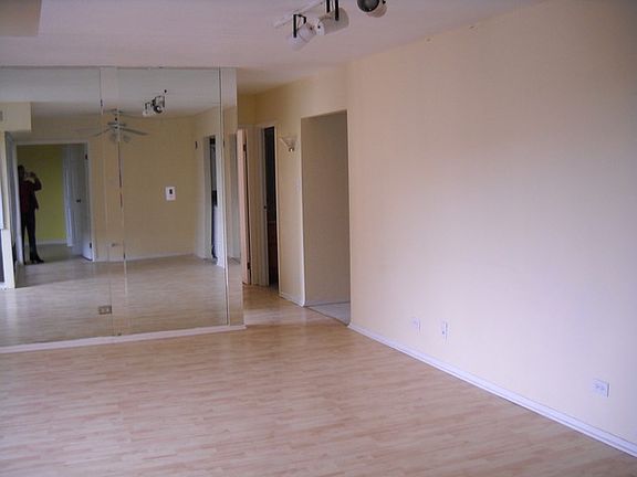 4th image of 500 Park Ave #609