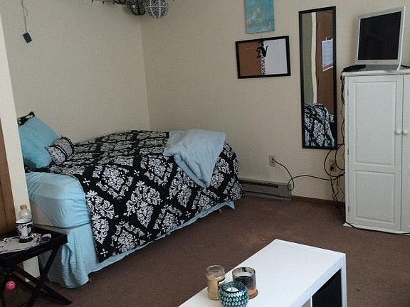 All Bedrms fit up to King size bed