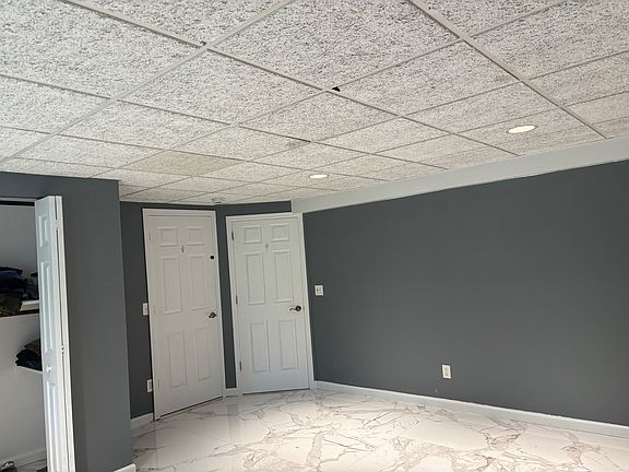 3rd image of 275 Evergreen Ave #B