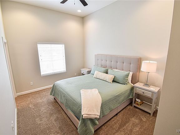 5th image of 2708 7th St Unit 304