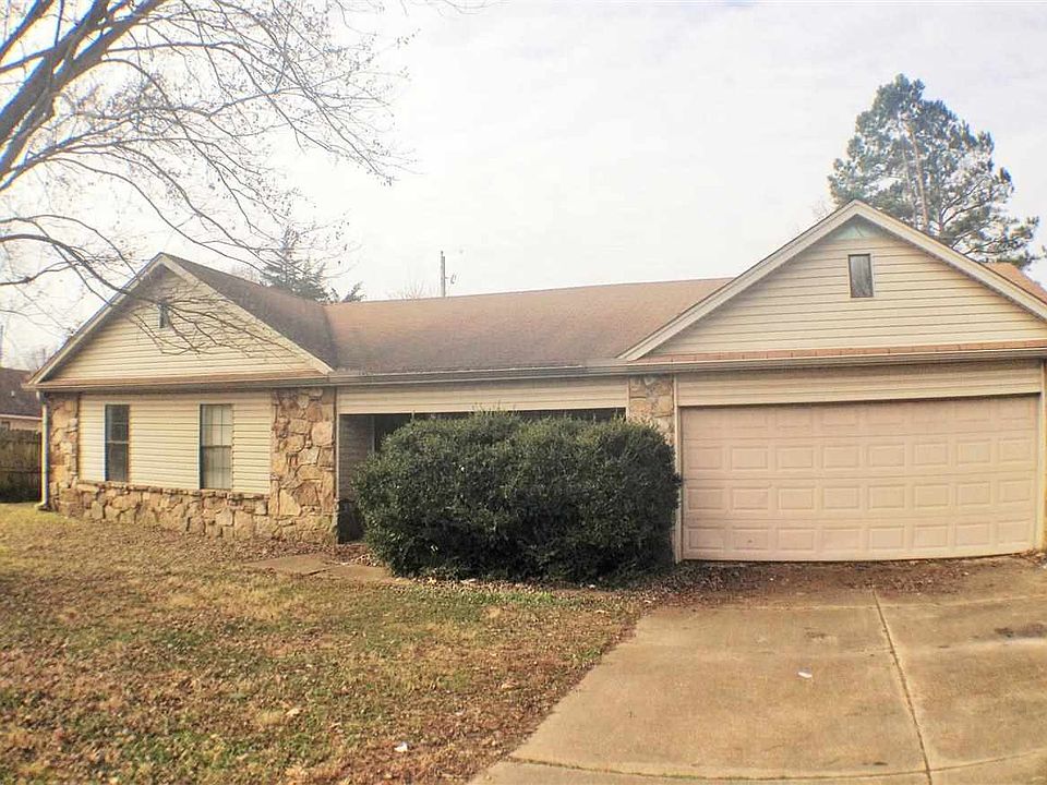 1st image of 3925 Lucerne Dr