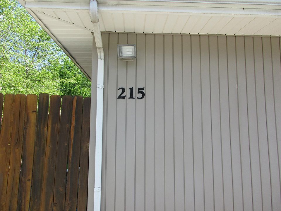 1st image of 217 SE Claremont St APT C