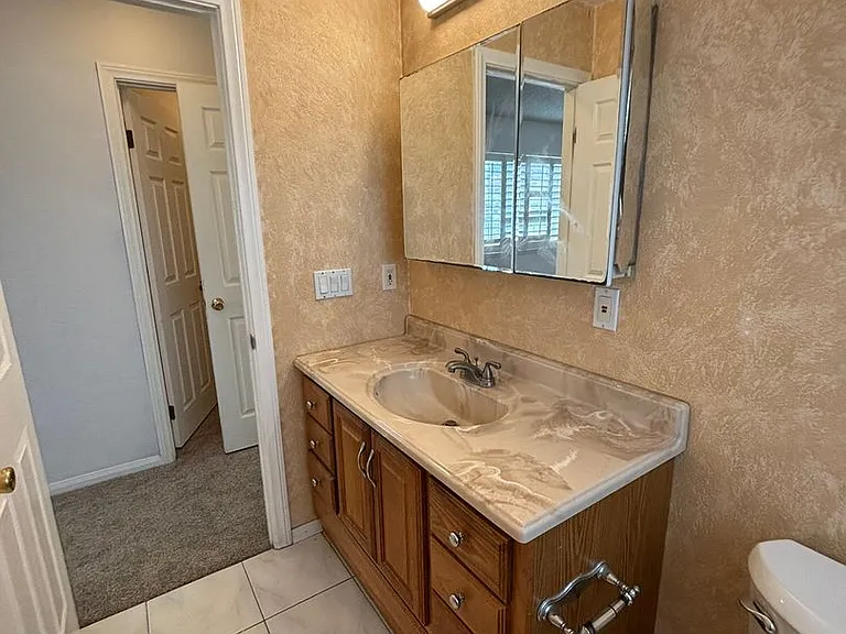 4122 Aragon Dr — Photo 22