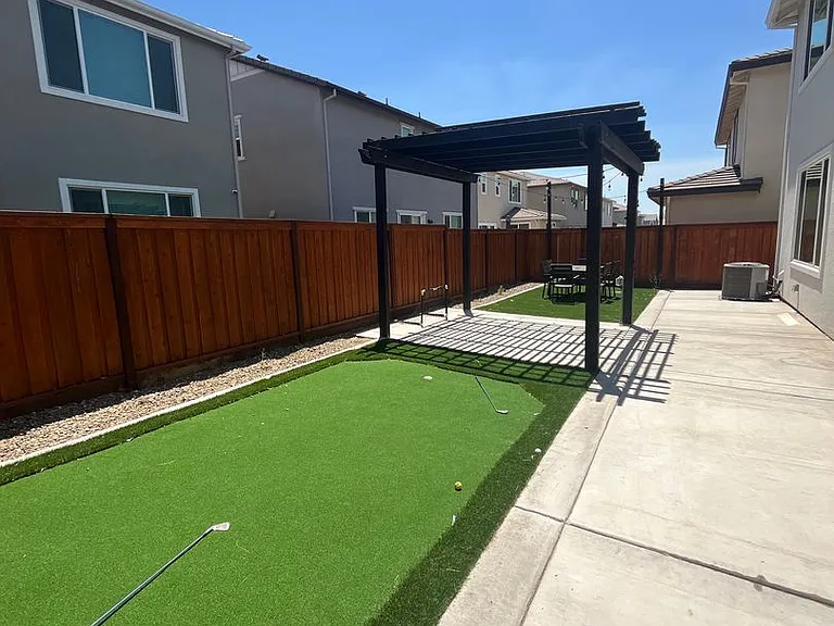 2478 Founders Pl — Photo 48