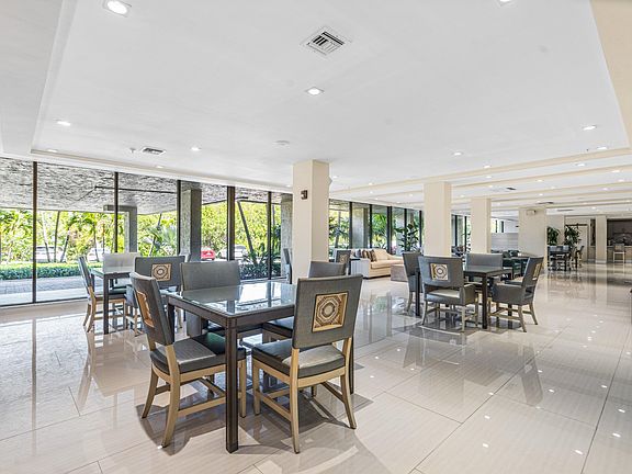 5th image of 3912 S Ocean Boulevard #906