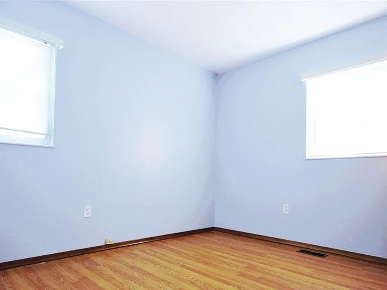 20142 Williamson St — Photo 5