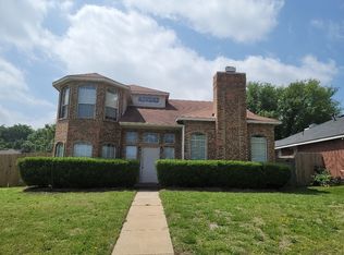 920 Moore St, Cedar Hill, TX 75104