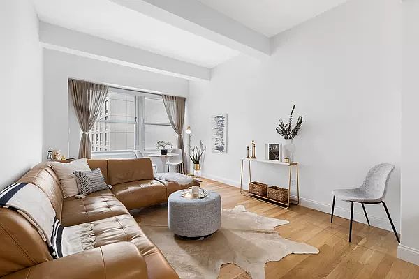 1st image of 88 Greenwich St APT 914