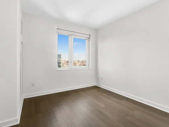 29-22 Northern Boulevard 2203A image 3 of 14