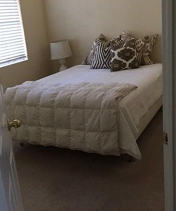 Renters : Bedroom without Furniture