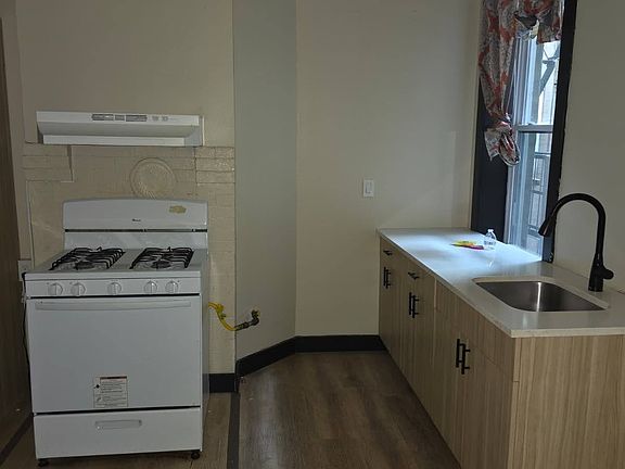 2nd image of 79 Jackson St APT 3