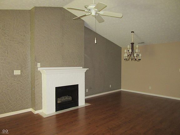4th image of 339 Lakewood Ct