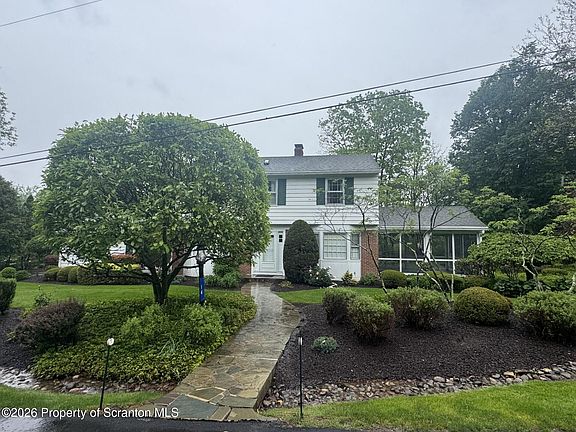 3rd image of 14 Orchard Ln