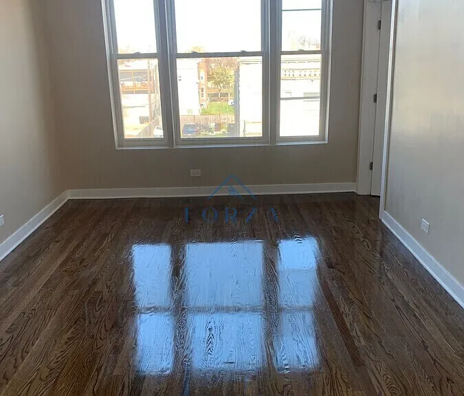 9628 S Ewing Ave #1 — Photo 2