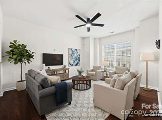 6249 Cloverdale Dr, Tega Cay, SC 29708