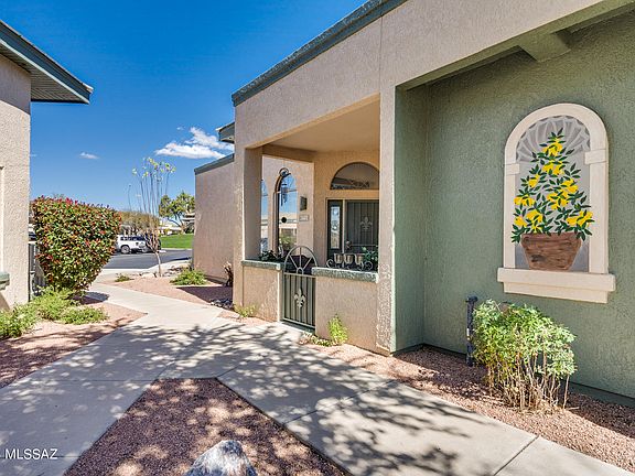 4th image of 2441 W Via Di Silvio