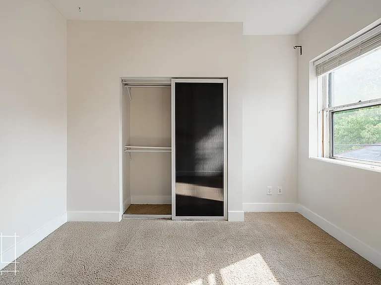 19 W. 1st Ave — Photo 34