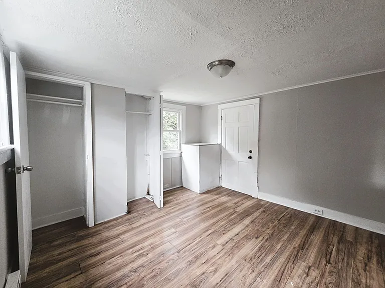 2239 Cobbs St — Photo 16