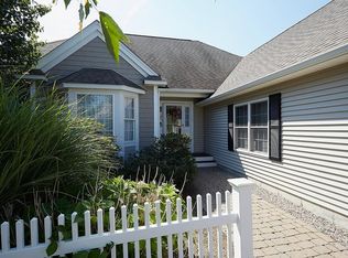 18 Silver Brook Ln, Norwell, MA 02061