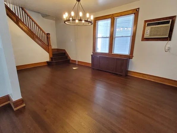 285 Born Street image 26 of 41