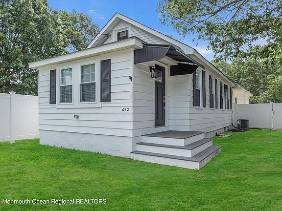 2nd image of 612 Buermann Ave