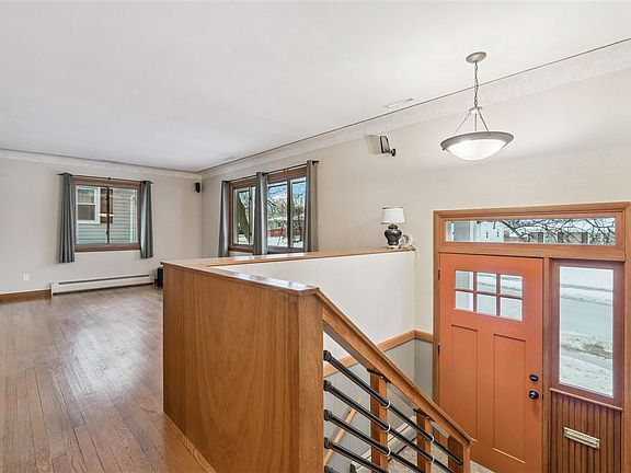 3rd image of 2220 Brockman Ave