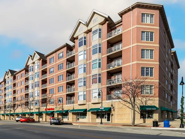 9670 Franklin Ave Unit 504, Franklin Park, IL 60131
