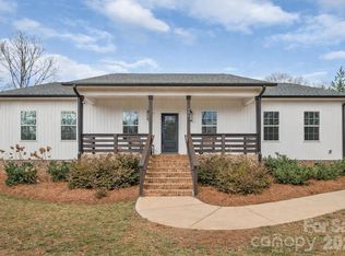 731 Miles Rd, Dallas, NC 28034