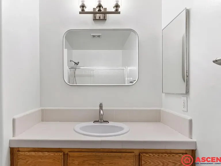5905 Oneida Falls Dr — Photo 20