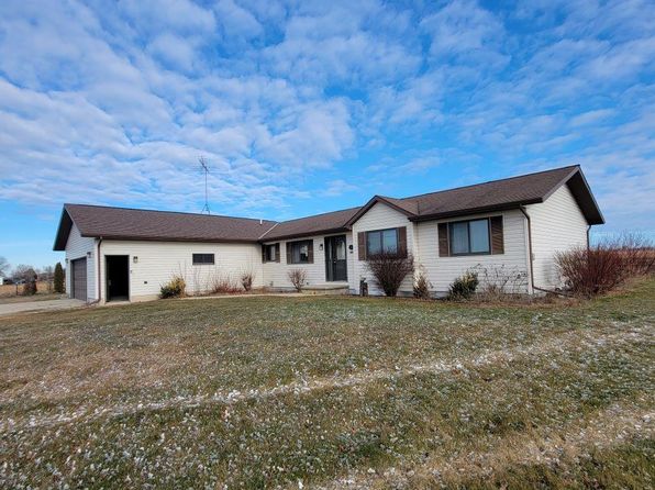 2304 Brussels Rd, Brussels, WI 54204