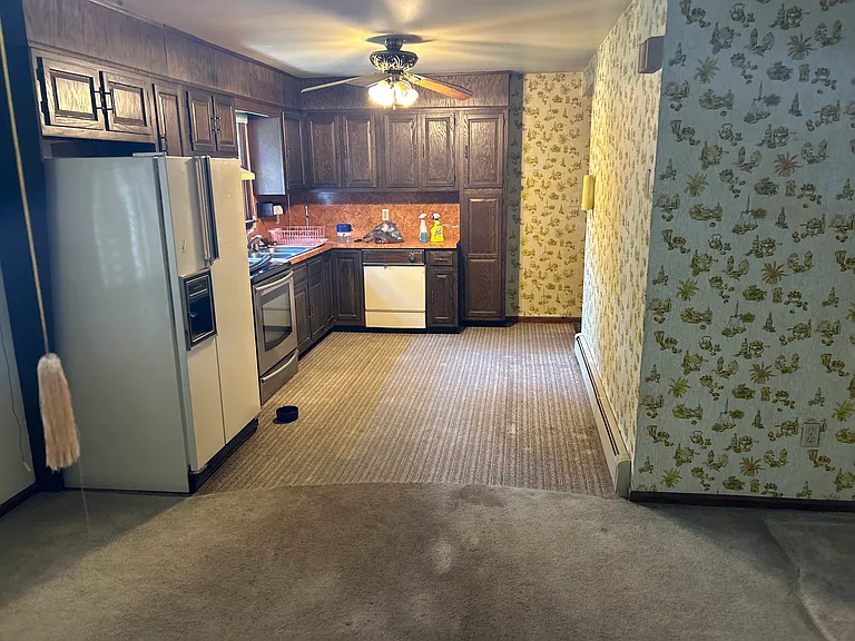 2516 Berkley Rd — Photo 12