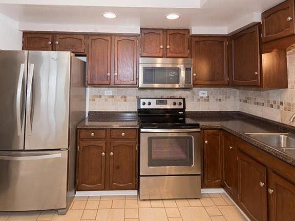 4th image of 450 Plum Creek Dr APT 407