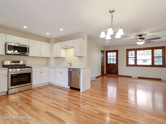 4th image of 14509 Willow St