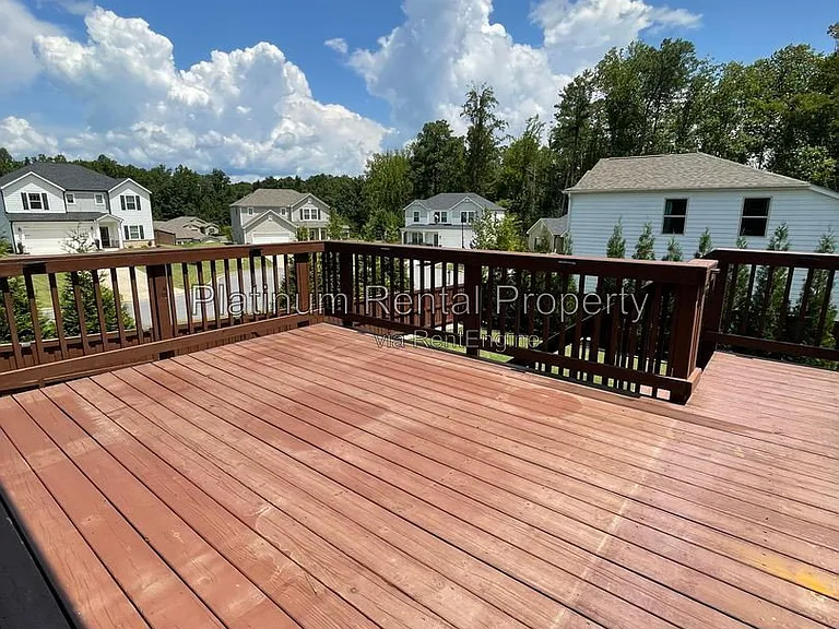 3215 Summerpoint Xing — Photo 35
