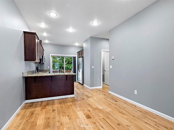 5th image of 21420 49th Ct W Unit 26