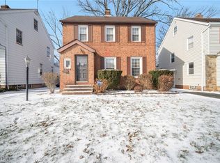 866 Keystone Dr, Cleveland Heights, OH