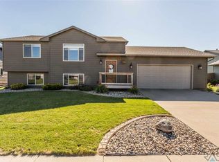 6000 S San Diego Ave, Sioux Falls, SD 57106