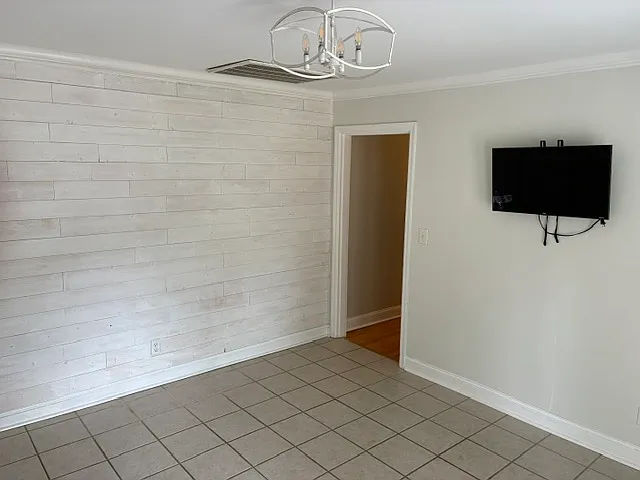 sitting room that opens to deck
