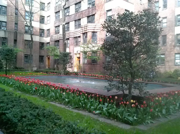 504 Grand image 1 of 1