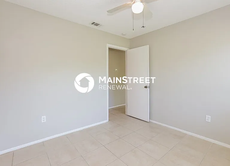 8180 Lombra Ave — Photo 11