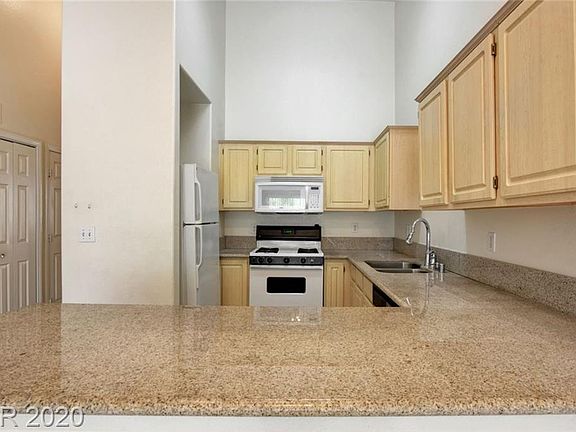 3rd image of 855 N Stephanie St Unit 1313