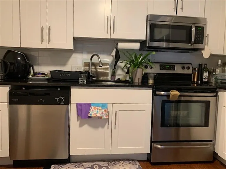 6 Blair Pl #3 — Photo 3