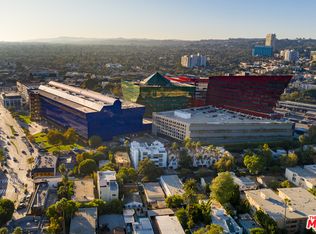 657 Huntley Dr, West Hollywood, CA 90069