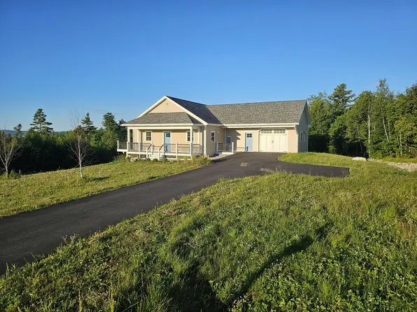 37 Serenity Lane, Searsport, ME 04974