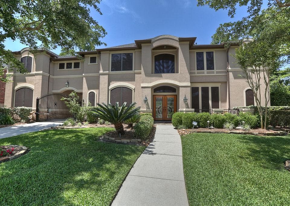 1st image of 13523 Greenwood Lakes Ln