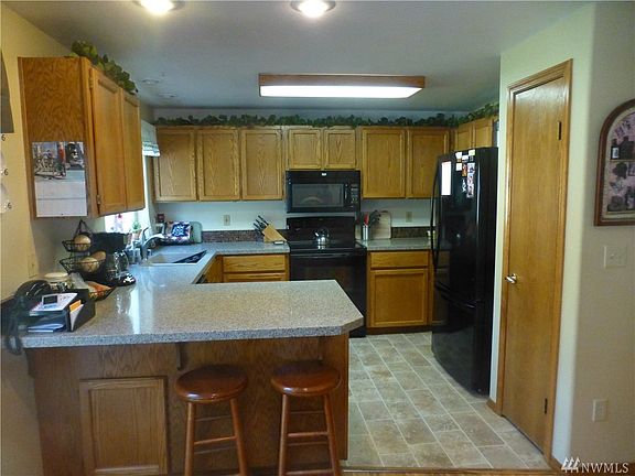 5th image of 27906 72nd Ave E