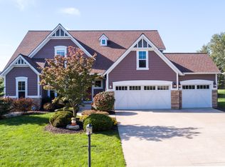1239 Stoneshire Dr SE, Grand Rapids, MI 49546