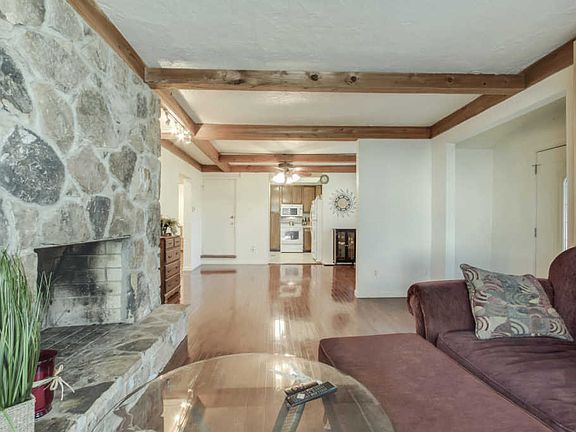 4th image of 116 Rose Dr