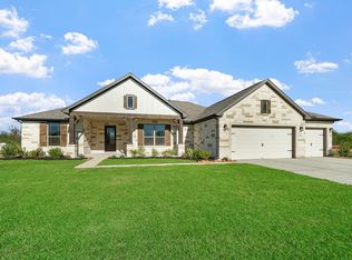 1131 Southfork Ranch Dr, Sealy, TX 77474