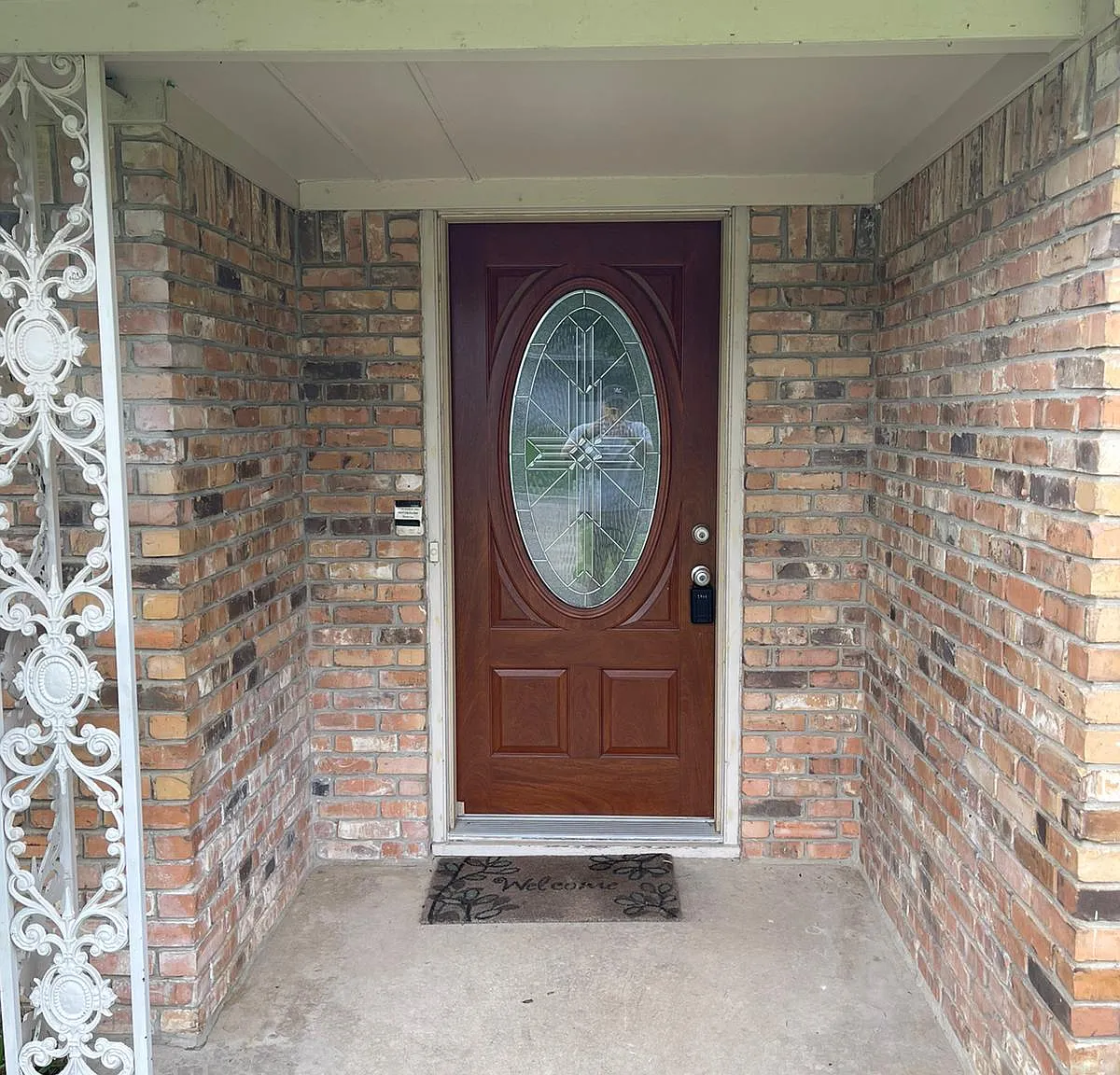 3 bed, 2443 sqft, $2,700 — Photo 2